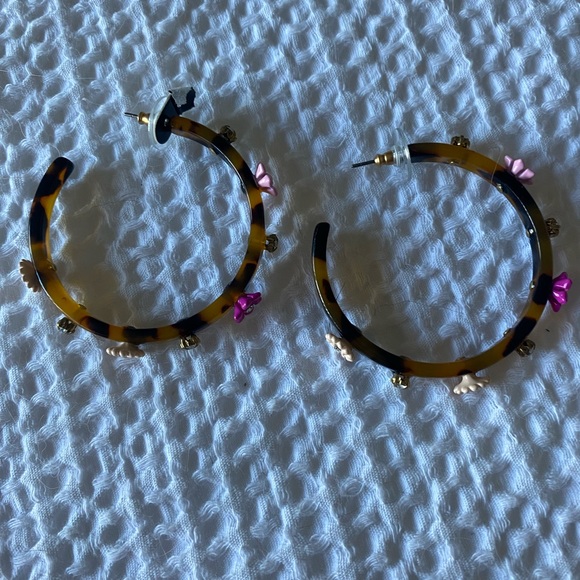 J.Crew Flowered Tortoise Shell Hoops - Picture 1 of 3